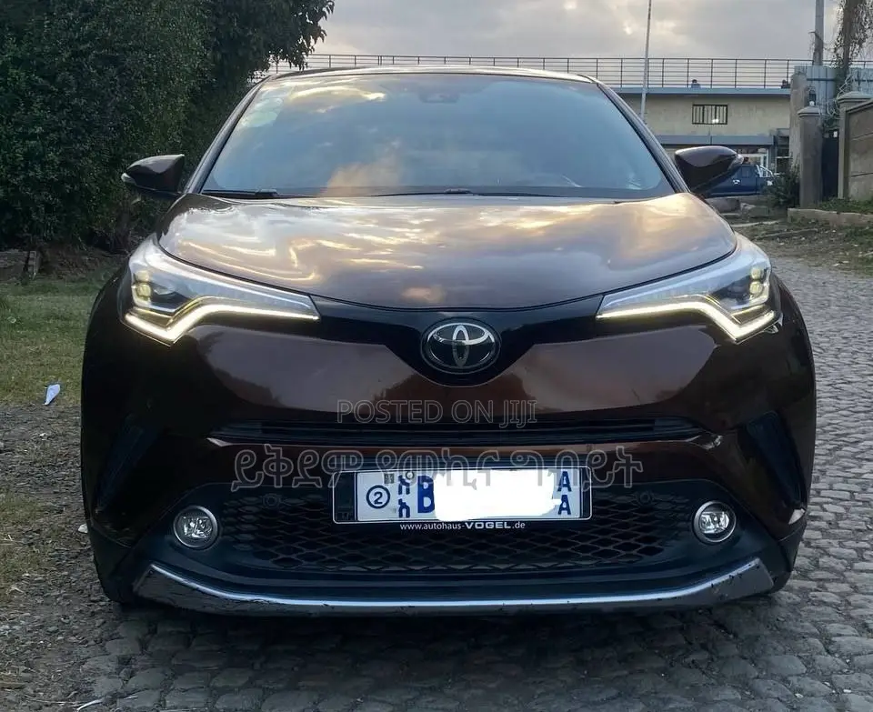 Toyota C-HR 2017 Burgundy