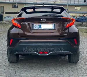 Toyota C-HR 2017 Burgundy