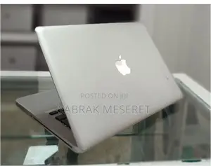 New Laptop Apple MacBook 2012 8GB Intel Core I5 HDD 500GB