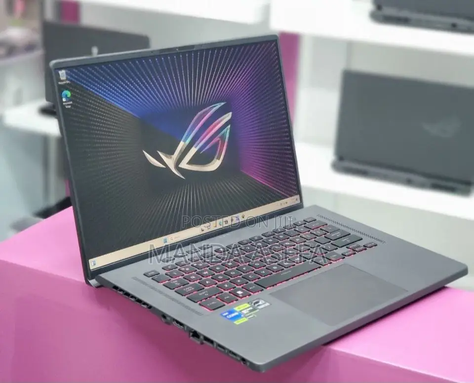 New Laptop Asus ROG Zephyrus G16 16GB Intel Core I7 SSD 1T