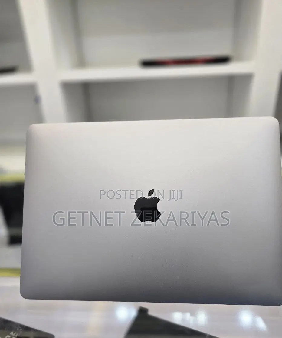 New Laptop Apple MacBook Air 8GB Apple M1 SSD 256GB
