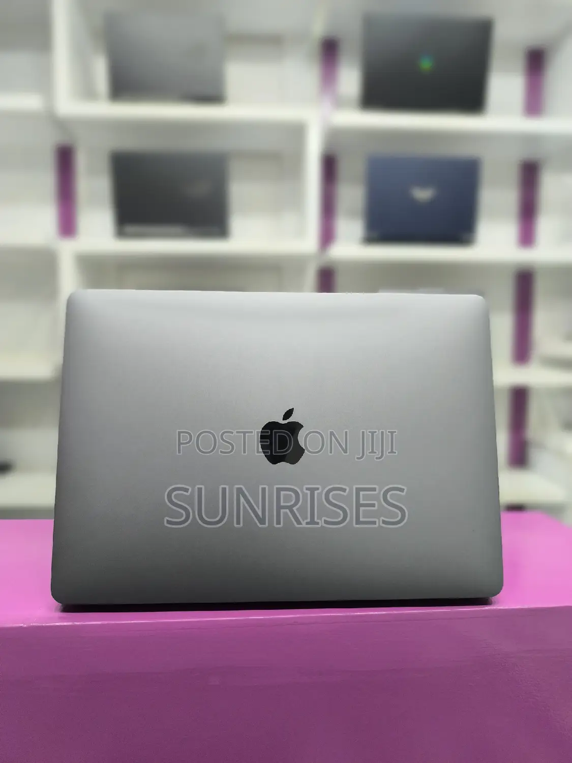 New Laptop Apple MacBook Air 2020 M1 8GB Apple M1 SSD 256GB