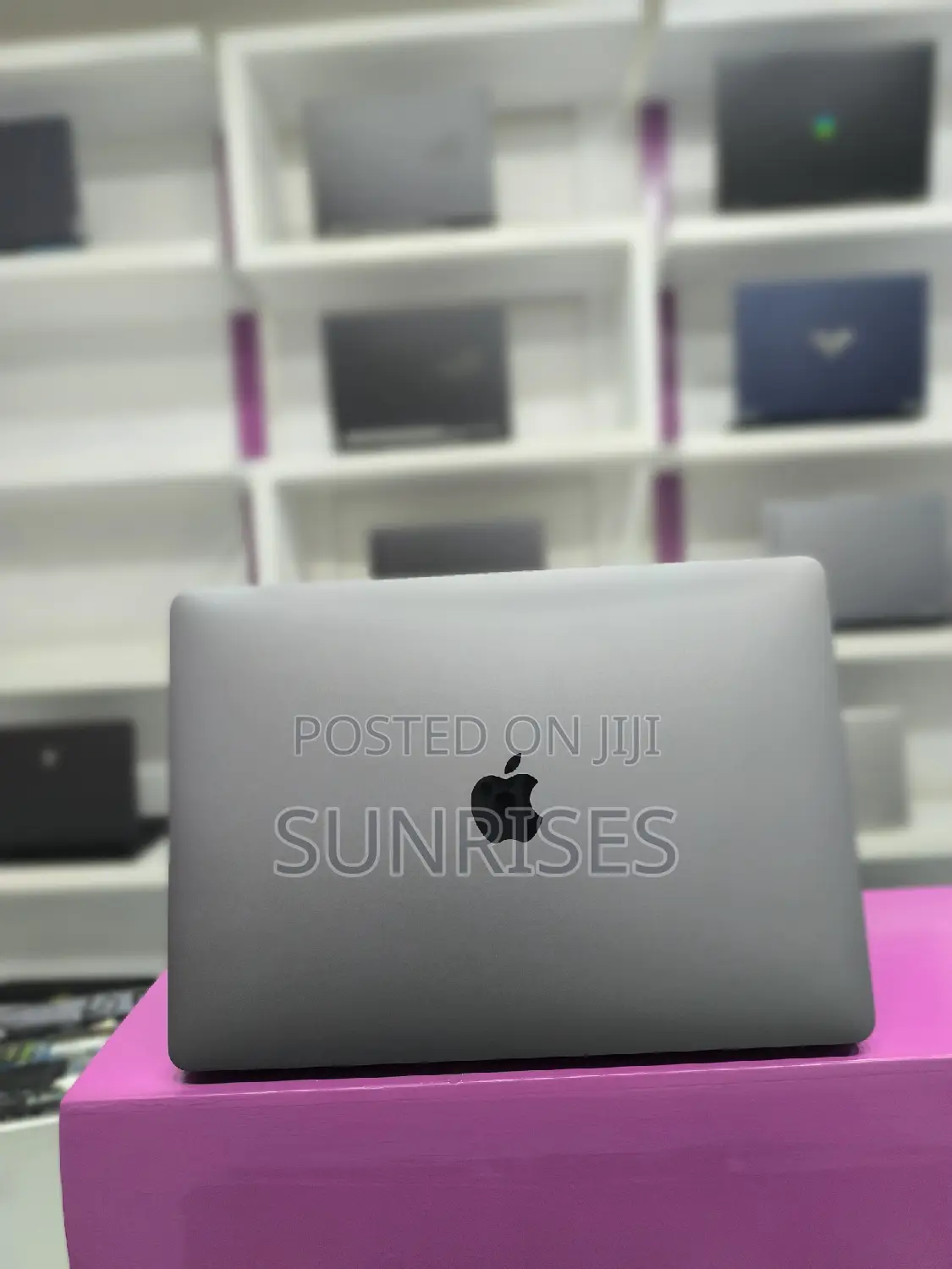 New Laptop Apple MacBook Air 2020 M1 8GB Apple M1 SSD 256GB