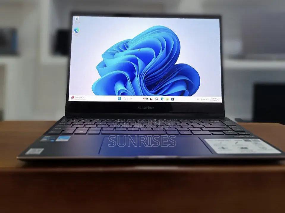 New Laptop Asus ZenBook UX32A 16GB Intel Core I7 SSD 512GB