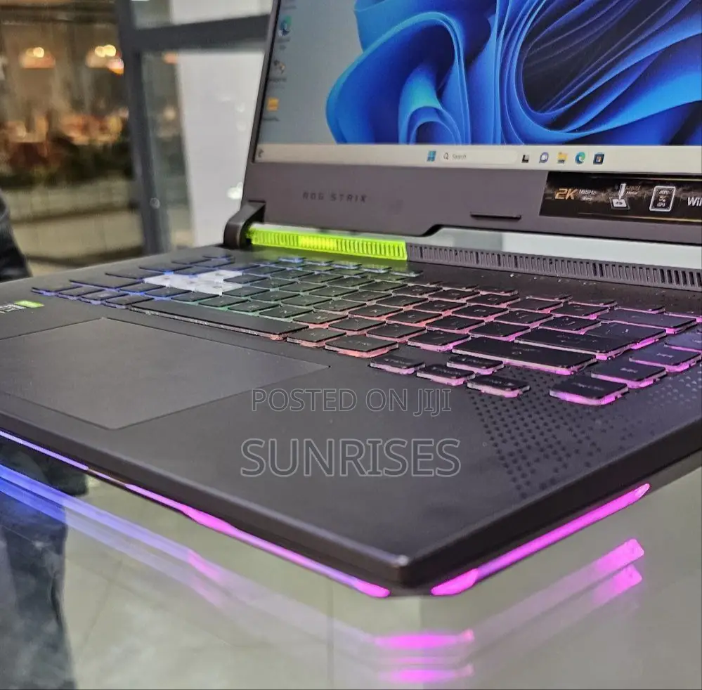 New Laptop Asus ROG Strix G15 16GB AMD Ryzen 9 SSD 512GB