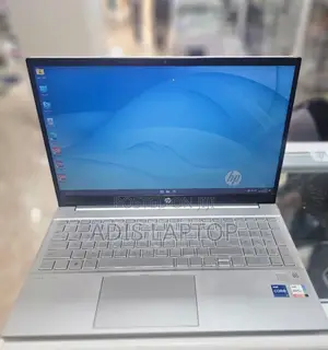 Photo - New Laptop HP Pavilion 17 16GB Intel Core I5 SSD 512GB