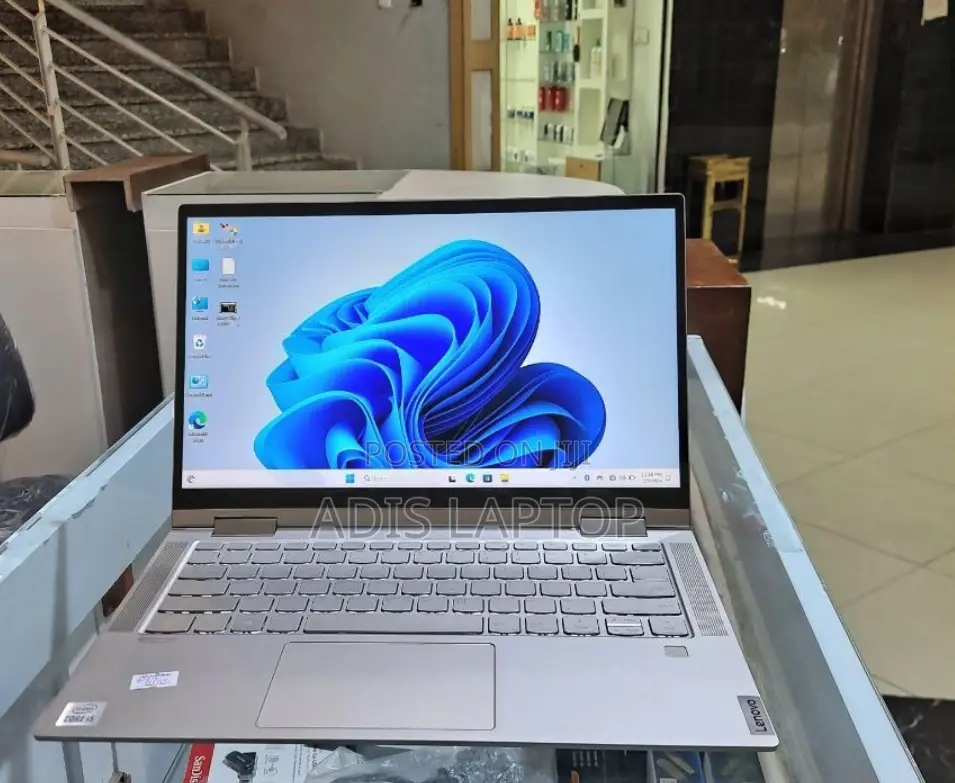 New Laptop Lenovo Yoga C740 8GB Intel Core I5 SSD 512GB