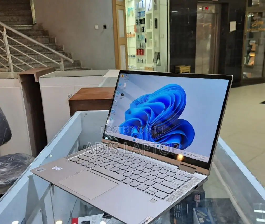 New Laptop Lenovo Yoga C740 8GB Intel Core I5 SSD 512GB