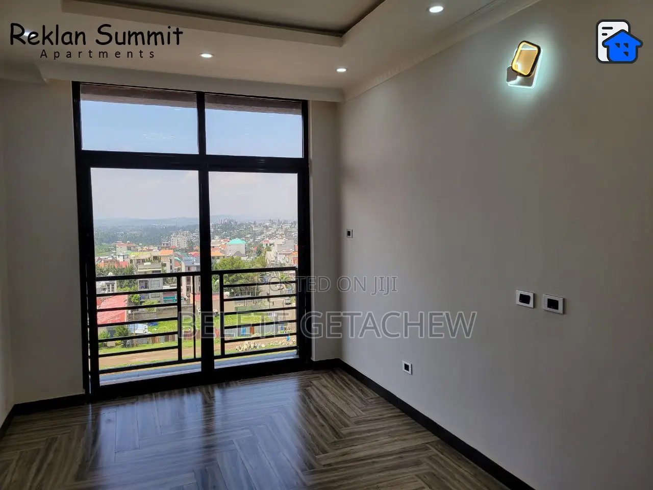 3bdrm Apartment in Semit Apartment, Bole for sale