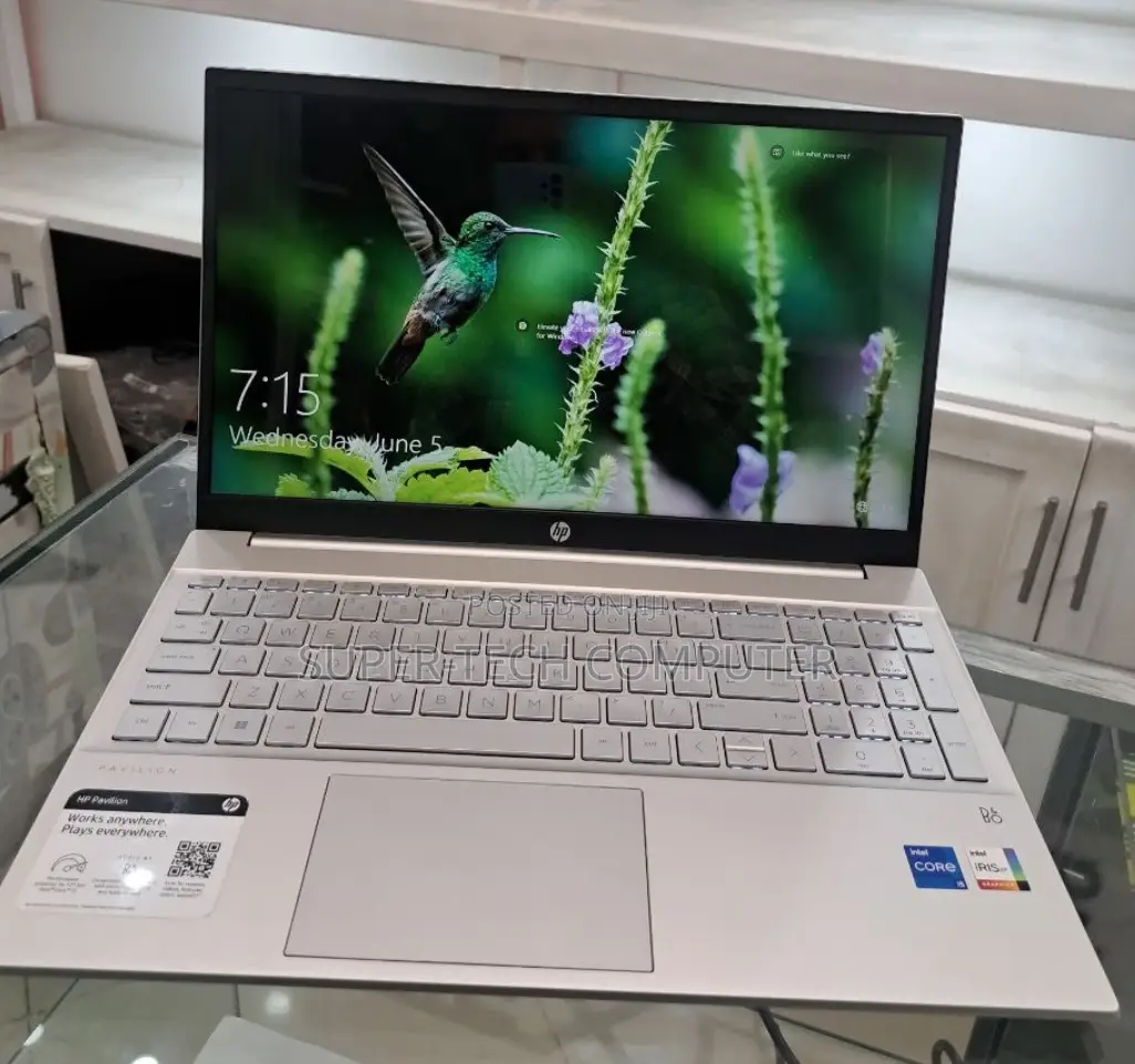 New Laptop HP Pavilion 11 12GB Intel Core I5 SSD 512GB