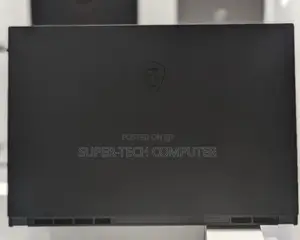 New Laptop MSI Creator 17 B11ue-412 16GB Intel Core I7 SSD 1T