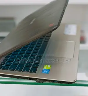New Laptop Asus A42N 4GB Intel Core 2 Quad SSD 1T