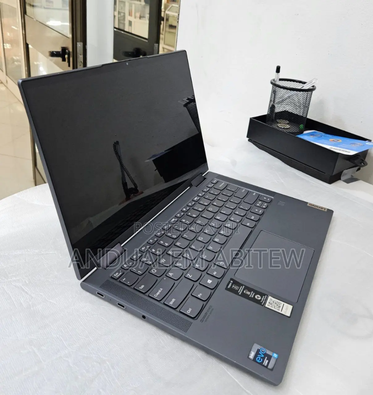 New Laptop Lenovo Yoga 700 16GB Intel Core I7 SSD 512GB