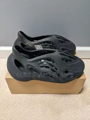 Photo - Adidas Yezzy Foam Runner  High Master Quality Luxury