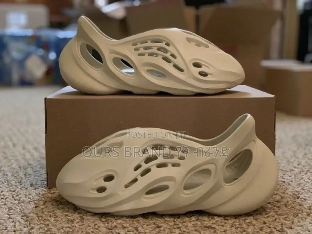 Adidas Yezzy Foam Runner  High Master Quality Luxury