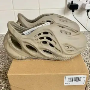 Adidas Yezzy Foam Runner  High Master Quality Luxury