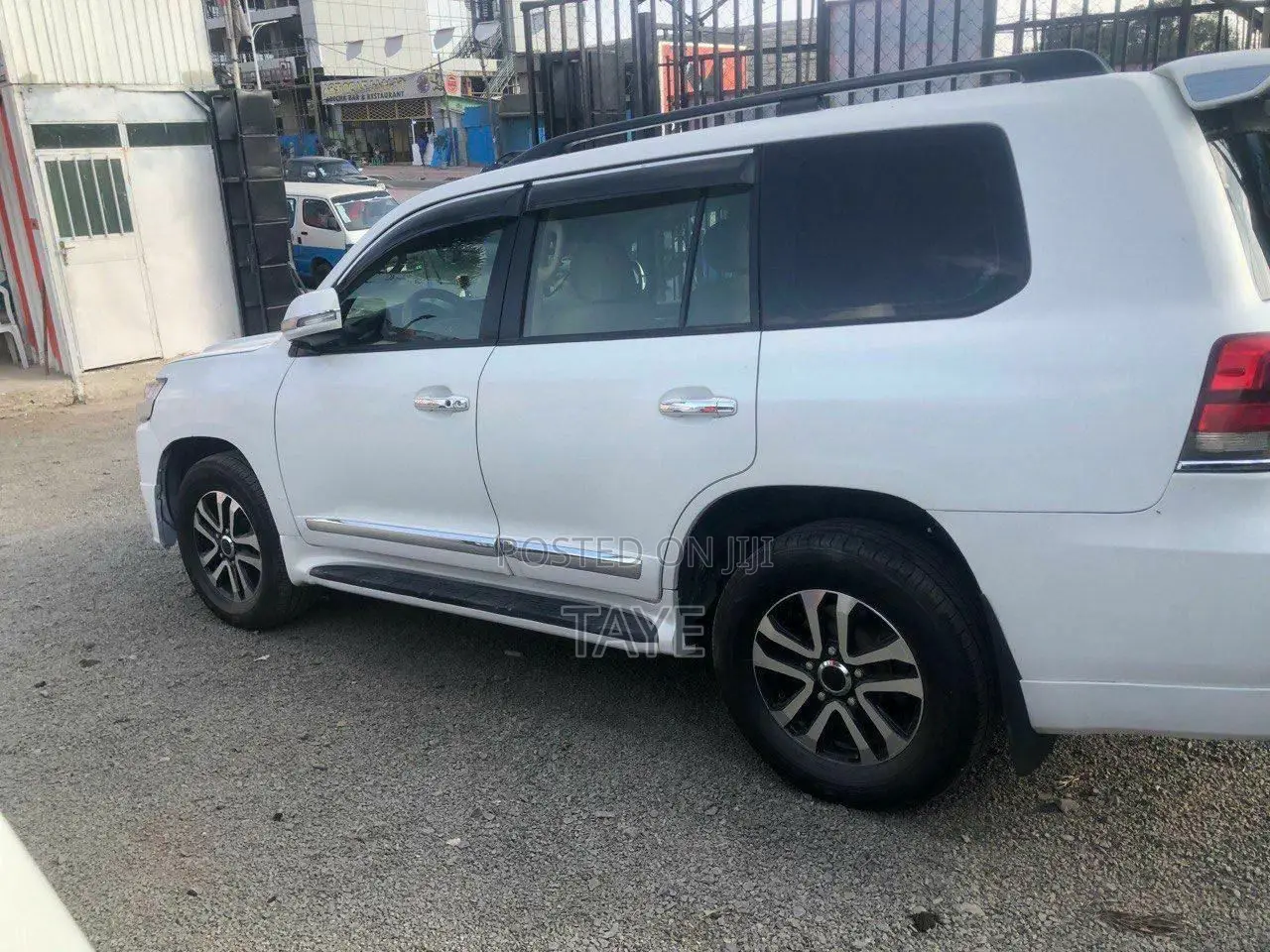 Toyota Land Cruiser 2014 White