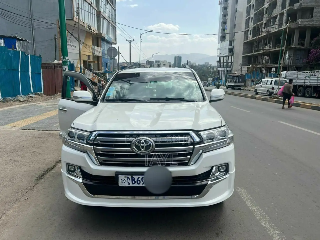 Toyota Land Cruiser 2014 White