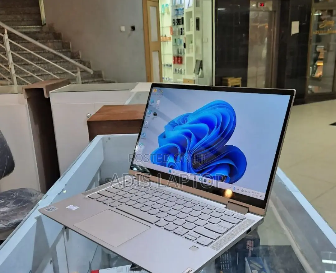 New Laptop Lenovo Yoga 950i 16GB Intel Core I7 SSD 512GB