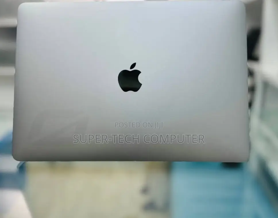 New Laptop Apple MacBook Pro 2019 16GB Intel Core I7 SSD 256GB