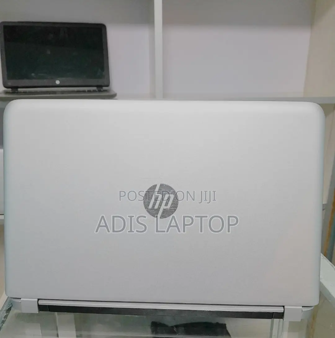 New Laptop HP Pavilion 15 8GB Intel Core I7 SSD 1T