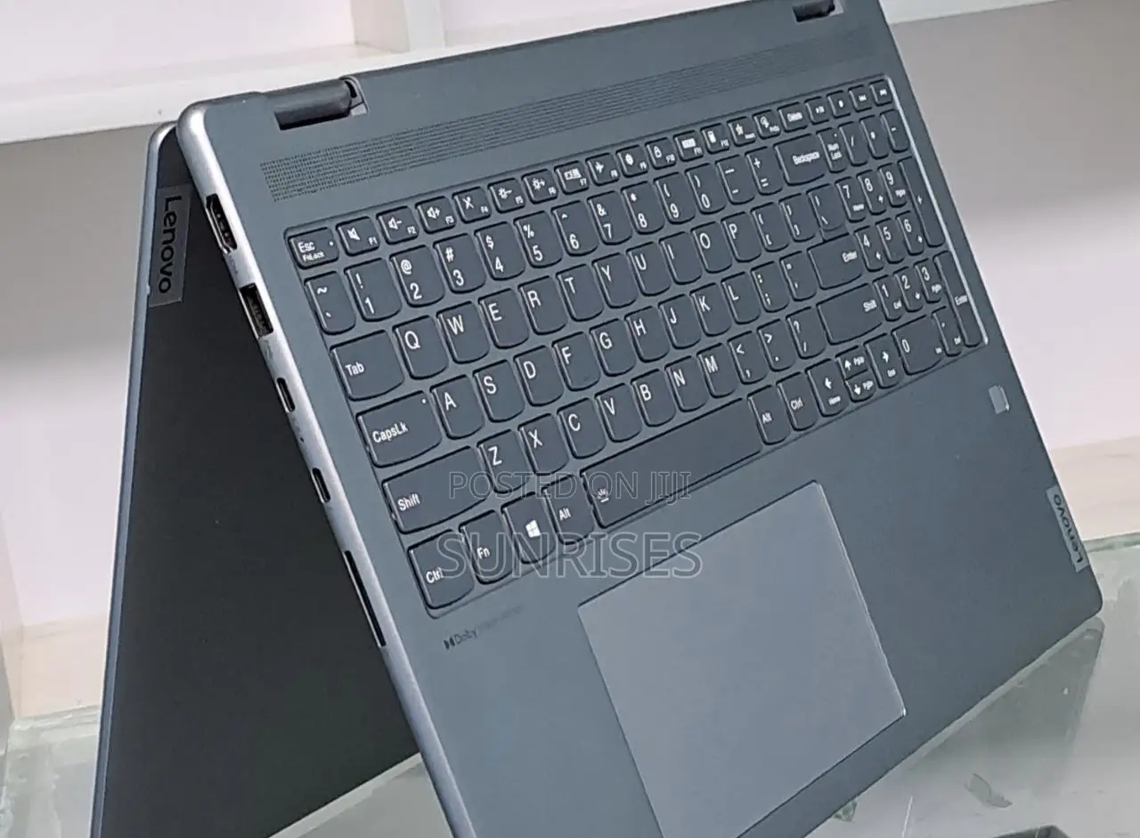 New Laptop Lenovo Yoga 950i 16GB Intel Core I5 SSD 512GB