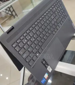 New Laptop Lenovo IdeaPad Flex 15 8GB Intel Core I5 SSD 512GB