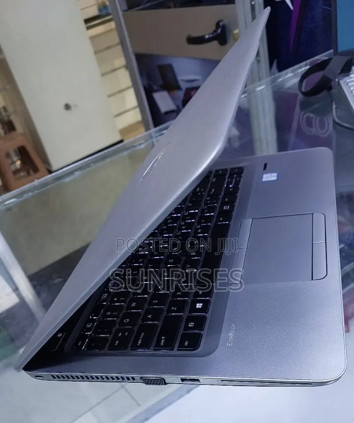 New Laptop HP EliteBook 840 8GB Intel Core I7 SSD 500GB