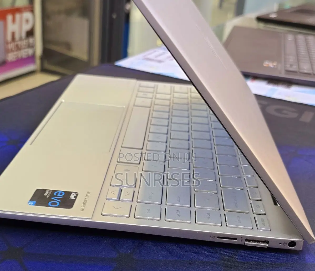 New Laptop HP Envy 14 8GB Intel Core I7 SSD 512GB