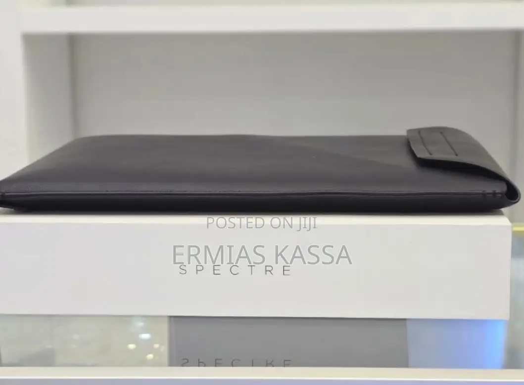 New Laptop HP Spectre X360 15 16GB Intel Core I7 SSD 1T