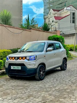 Photo - Suzuki S-Presso 2021 Silver