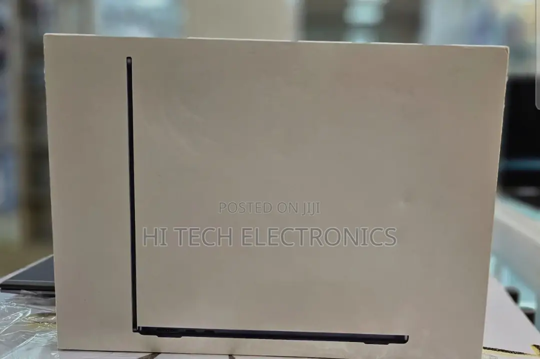 New Laptop Apple MacBook Air 2022 M2 8GB Apple M2 SSD 256GB