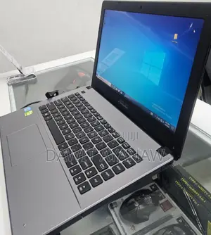 New Laptop Asus 12GB Intel Core I3 HDD 500GB