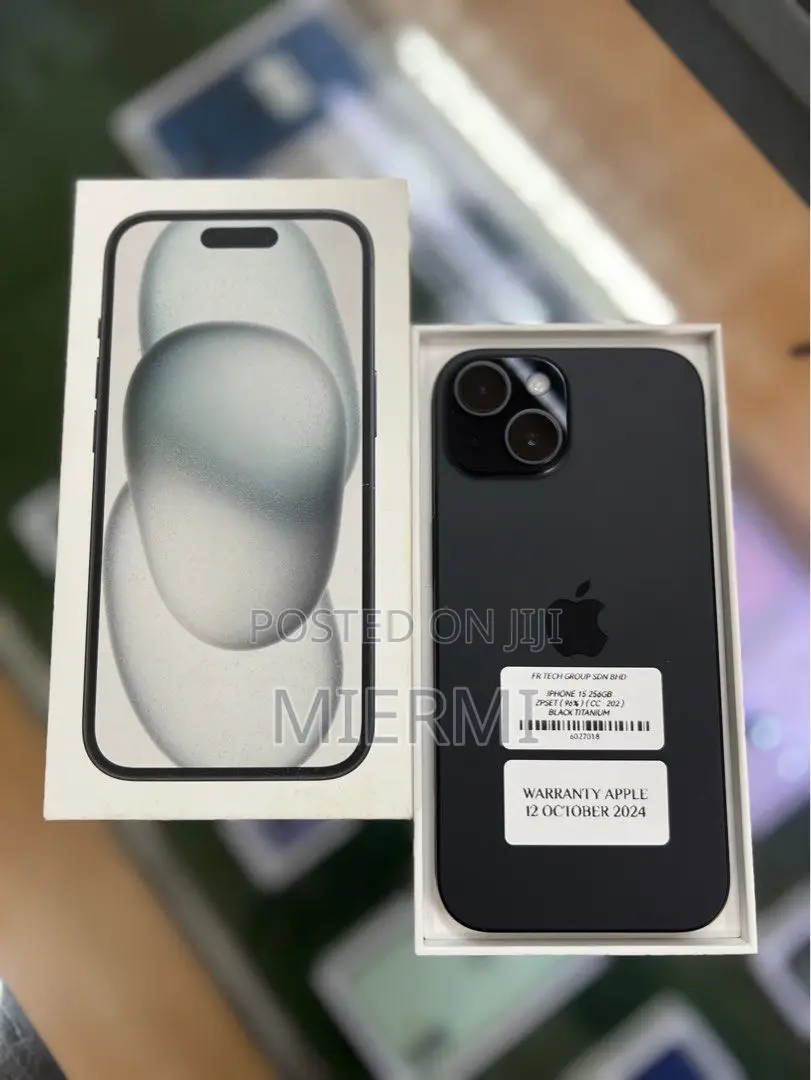 New Apple iPhone 15 128 GB Black