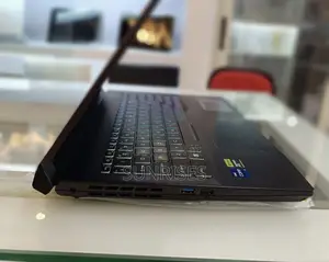 New Laptop MSI Pulse GL66 16GB Intel Core I7 SSD 1T