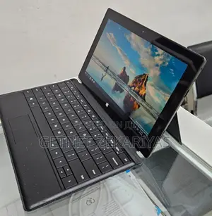 New Laptop Microsoft Surface 2GB SSD 32GB