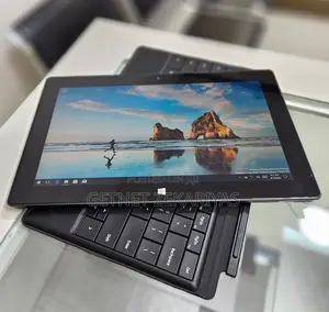 New Laptop Microsoft Surface 2GB SSD 32GB