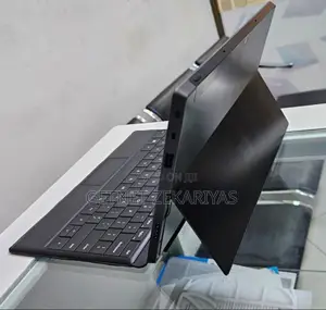 New Laptop Microsoft Surface 2GB SSD 32GB