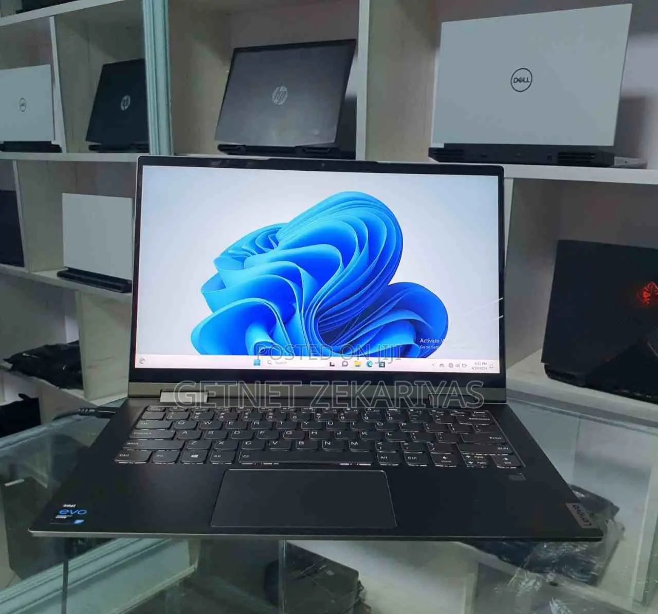 New Laptop Lenovo Yoga 330 12GB Intel Core I5 SSD 512GB