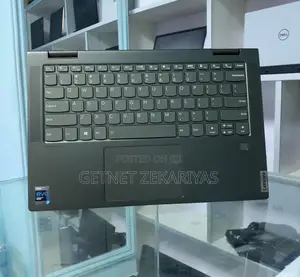 New Laptop Lenovo Yoga 330 12GB Intel Core I5 SSD 512GB