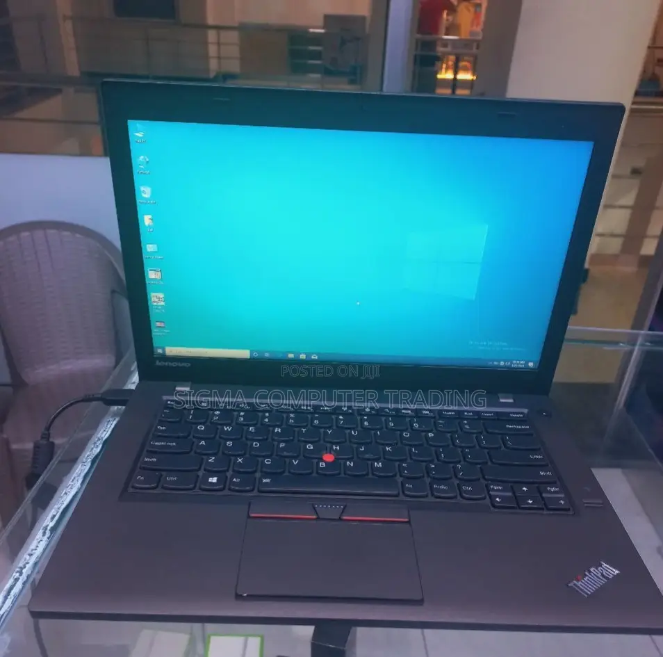 New Laptop Lenovo ThinkPad Yoga 4GB Intel Core I7 HDD 500GB