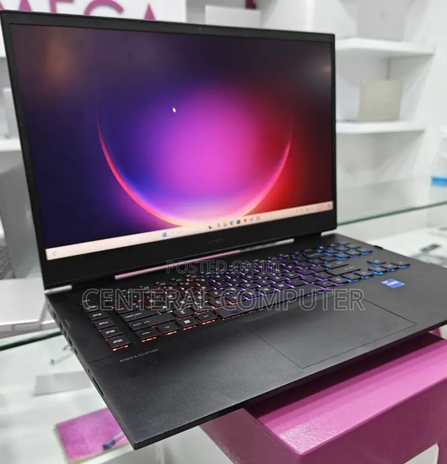 New Laptop HP Omen X 17t 16GB Intel Core I7 SSD 512GB