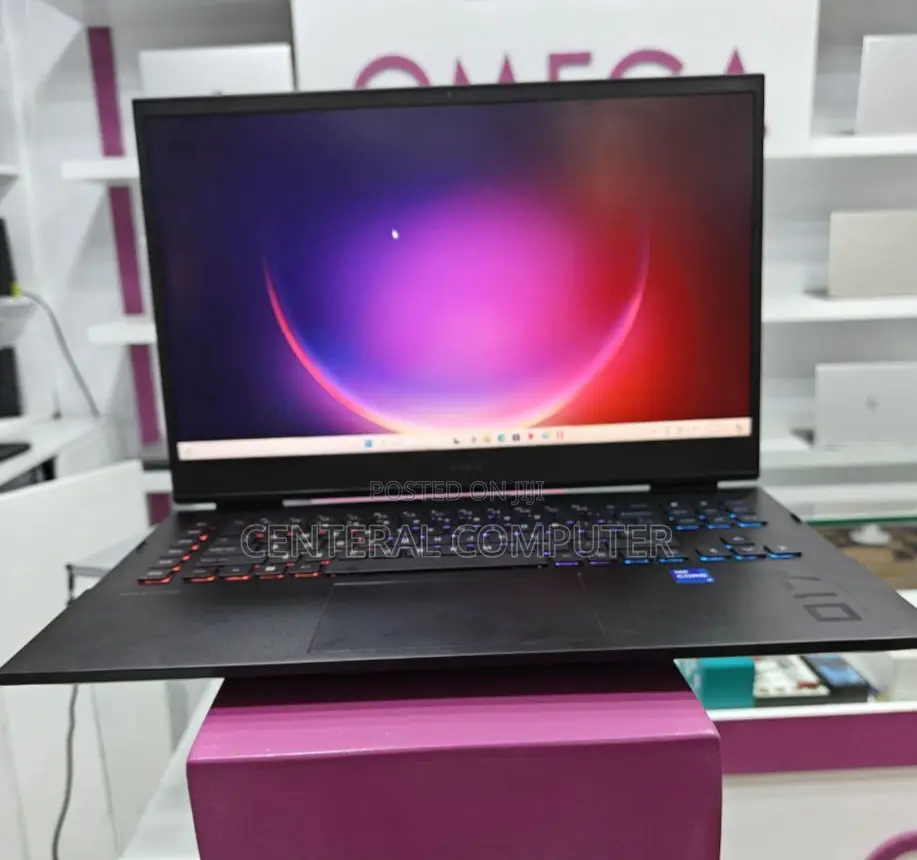 New Laptop HP Omen X 17t 16GB Intel Core I7 SSD 512GB