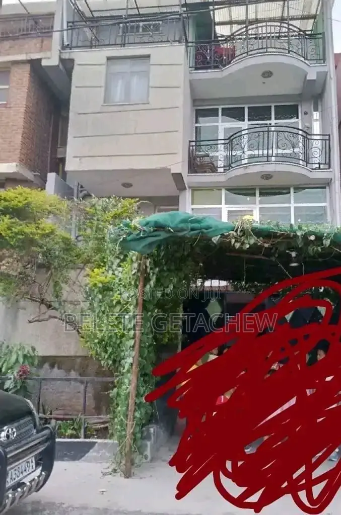 5bdrm Duplex in Semit G+3 Luxury, Bole for sale