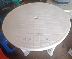 Photo - 80 Cm Circular Plastic Table | የሚነቃቀል ነው