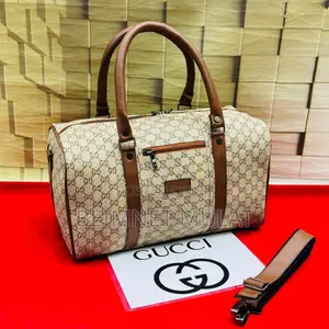 Discount in Gucci Gym Sport Bag
