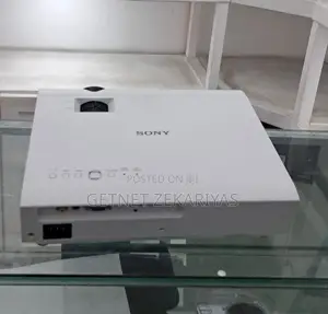Photo - Sony Projecter