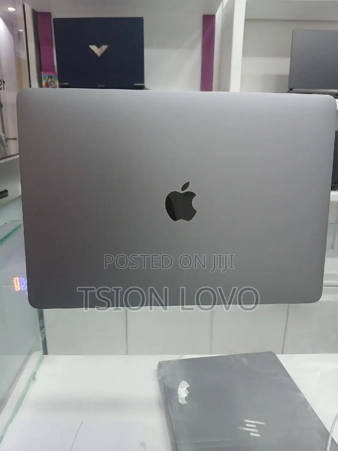 New Laptop Apple MacBook Air 2020 M1 8GB Apple M1 SSD 256GB