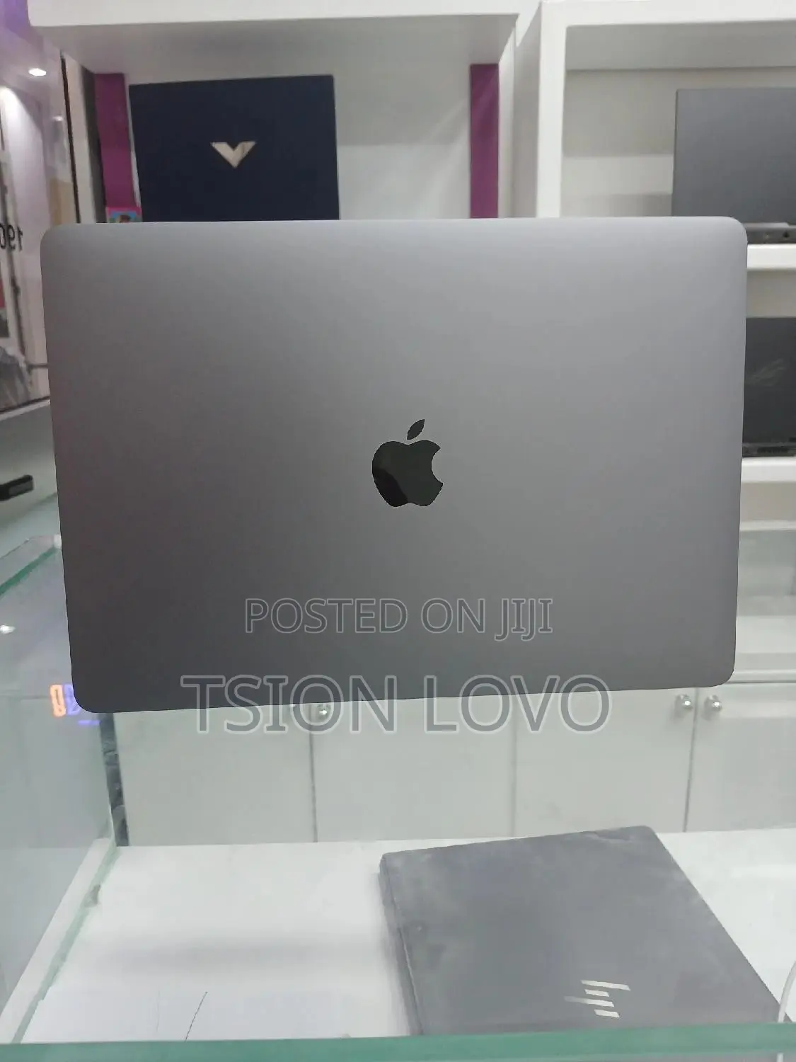 New Laptop Apple MacBook Air 2020 M1 8GB Apple M1 SSD 256GB