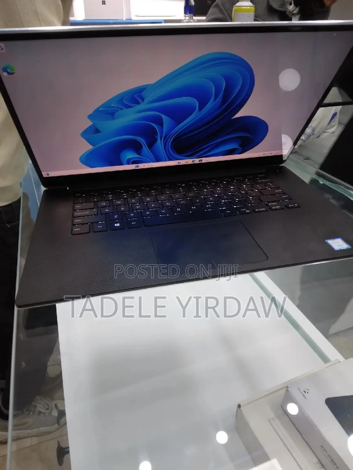 New Laptop Dell XPS 15 16GB Intel Core I7 SSD 512GB